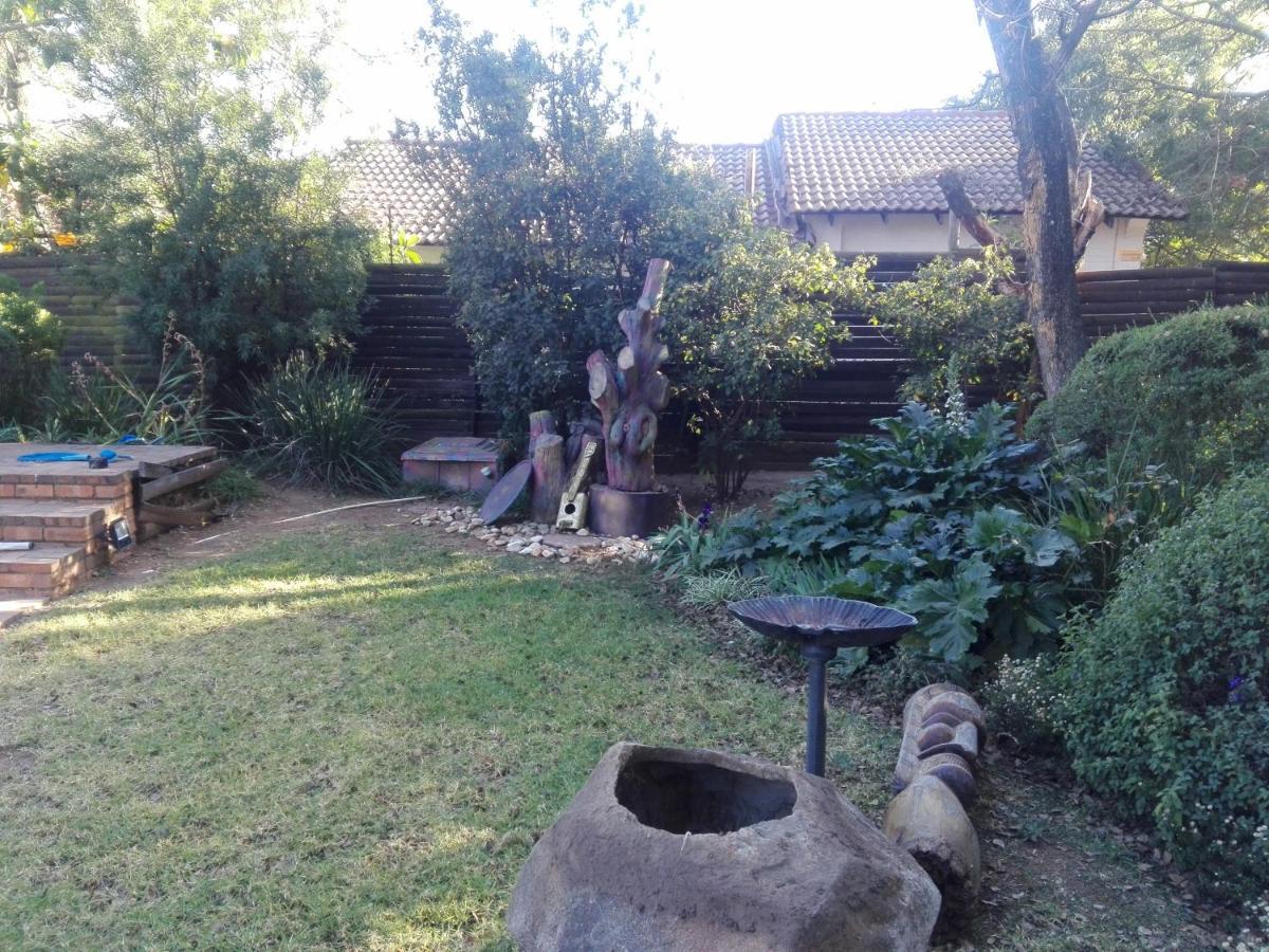 Fourways Guest Lodge Йоханесбург Екстериор снимка